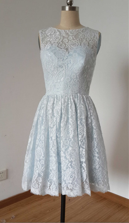 2015 A-line Pale Blue Lace Short Bridesmaid Dress With Back Buttons